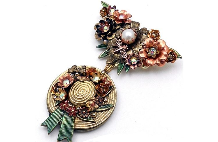 Where to Buy Statement Accessories That Turn Heads